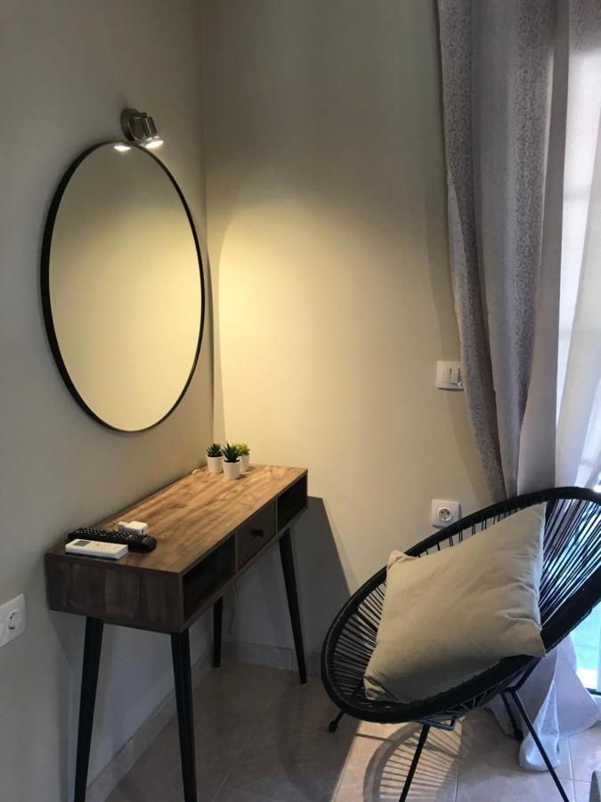 Belmare Studios Keri Exteriör bild