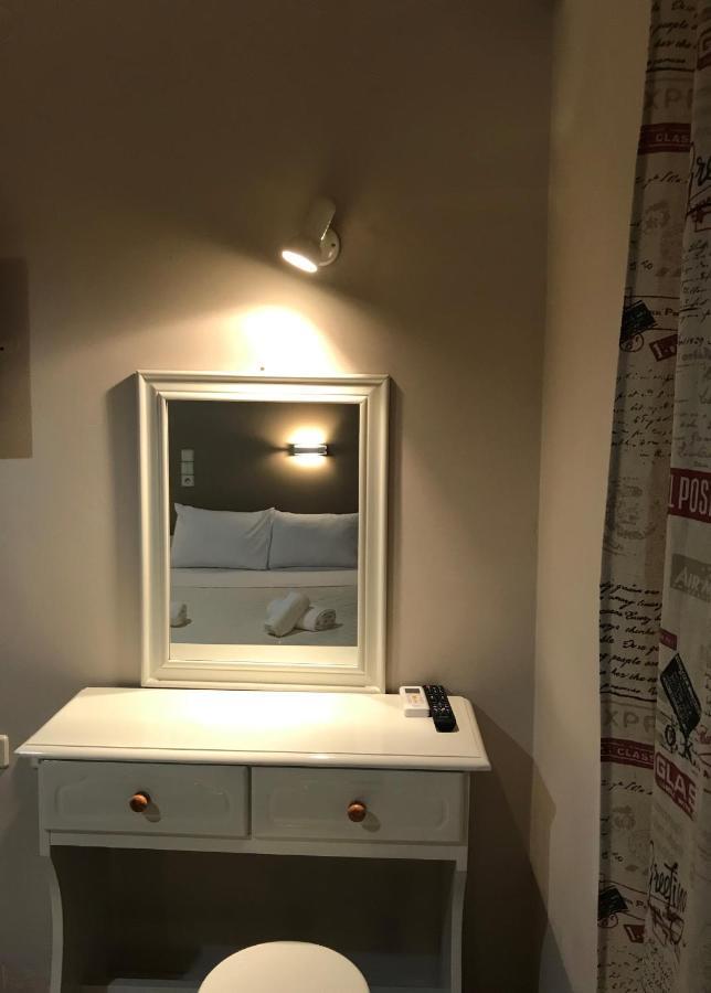 Belmare Studios Keri Exteriör bild